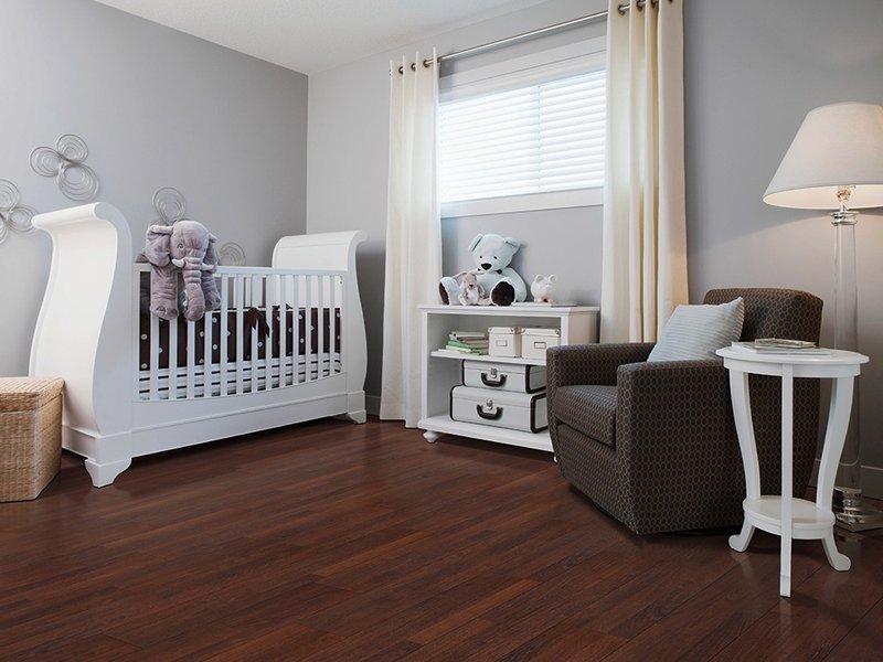 Laminate flooring in a nursery by revwood